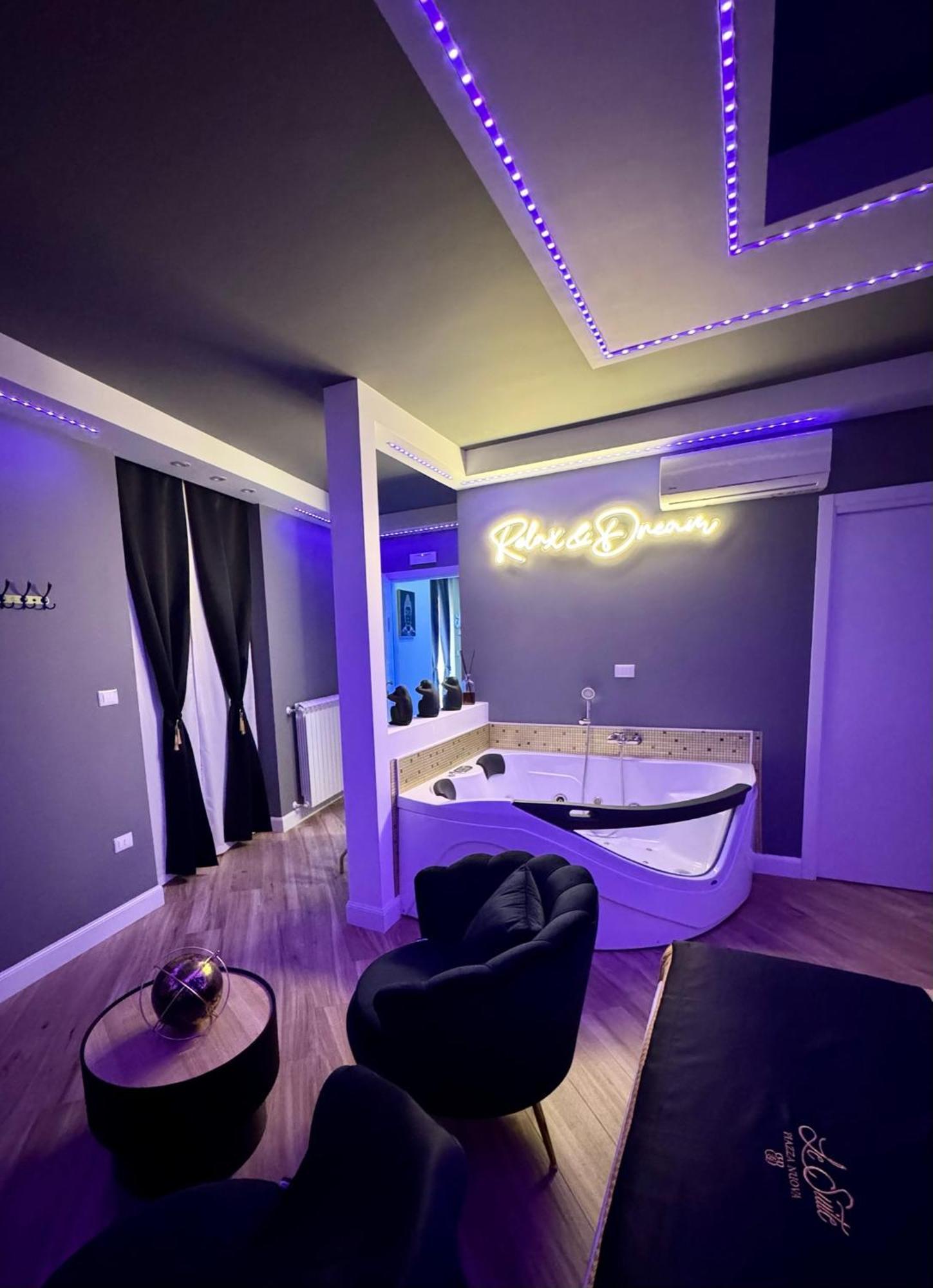 Le Suite Piazza Nuova Foggia Extérieur photo